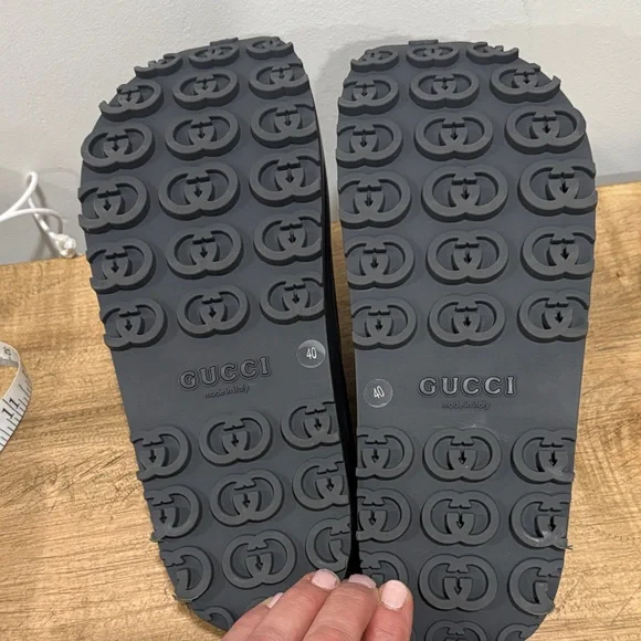 Gucci Black Embossed Double G Slide Sandals SZ 40 (9) - Picture 4 of 11